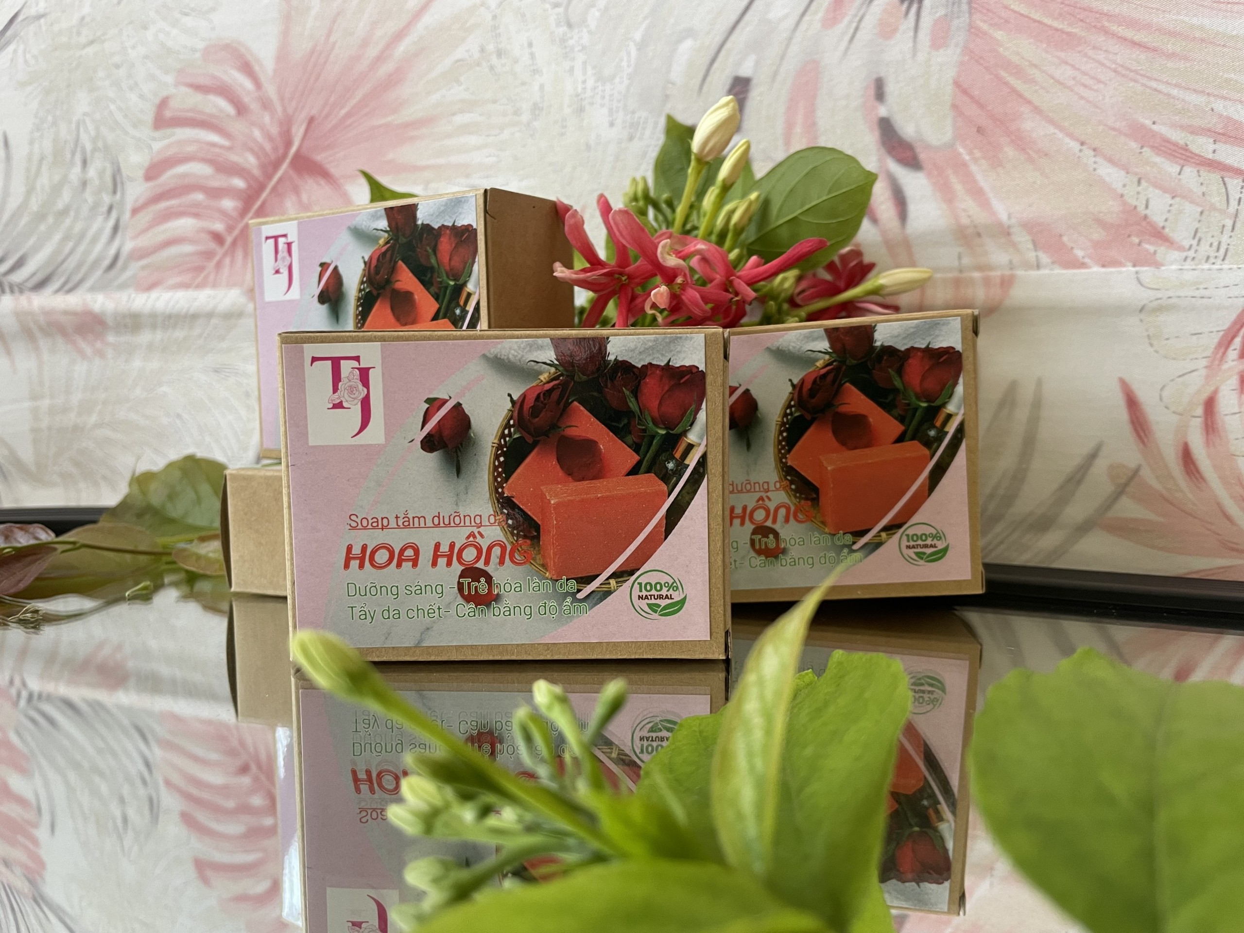 Soap tắm dưỡng da hoa hồng1